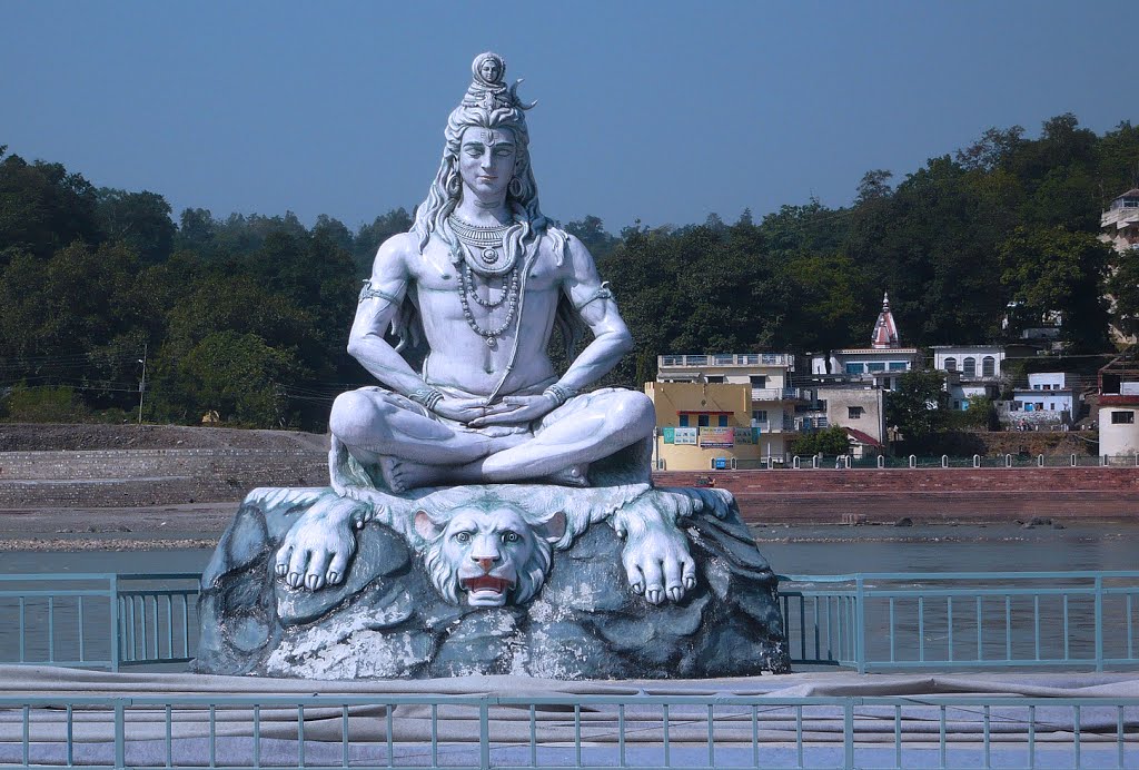 Statue of Shiva in Rishikesh